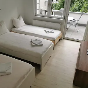 Apartment Ferdimesse, Köln