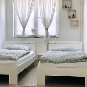 Apartment With Balkon - Near Koelnmesse - Temporary Living-, Köln
